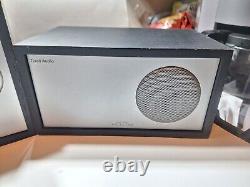 Radio TIVOLI Audio Model Two de Henry Kloss avec caisson de basse + Haut-parleur droit supplémentaire.
